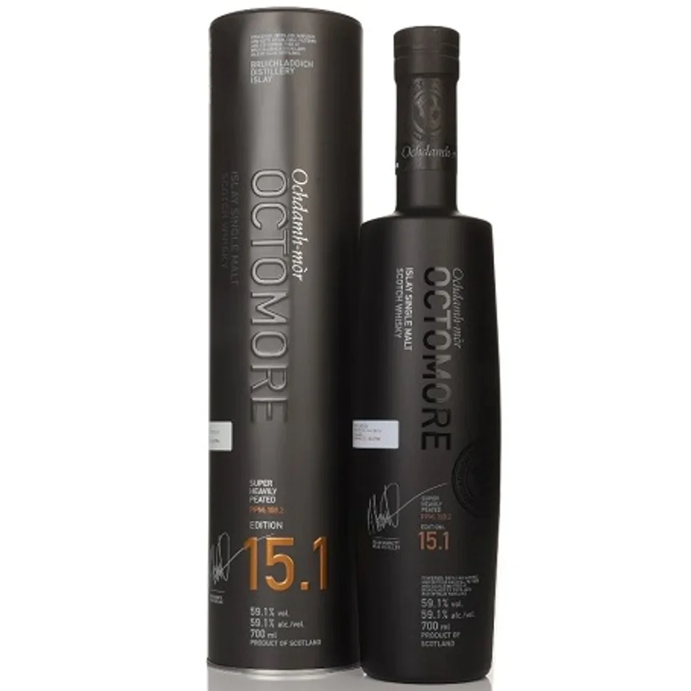 Botella de Octomore 15.1