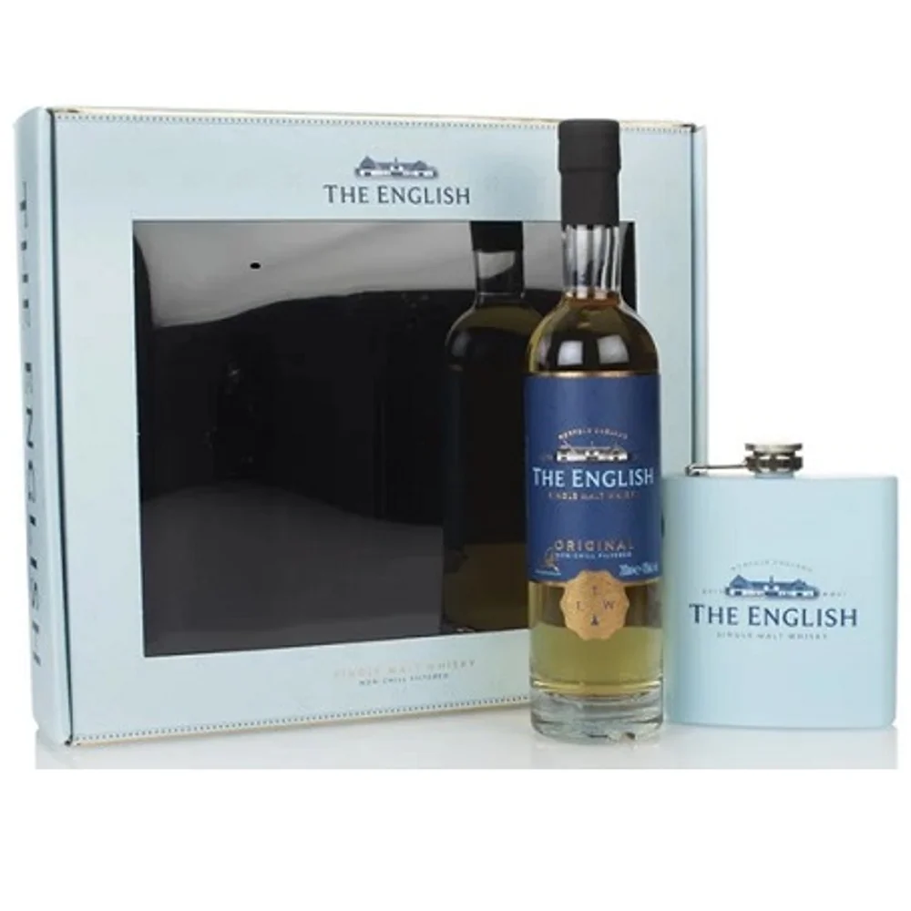 Botella de The English Gift Pack With Hip Flask
