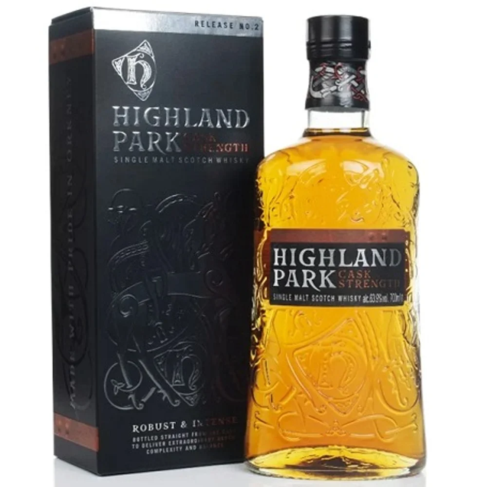 Botella de Highland Park Cask Strength
