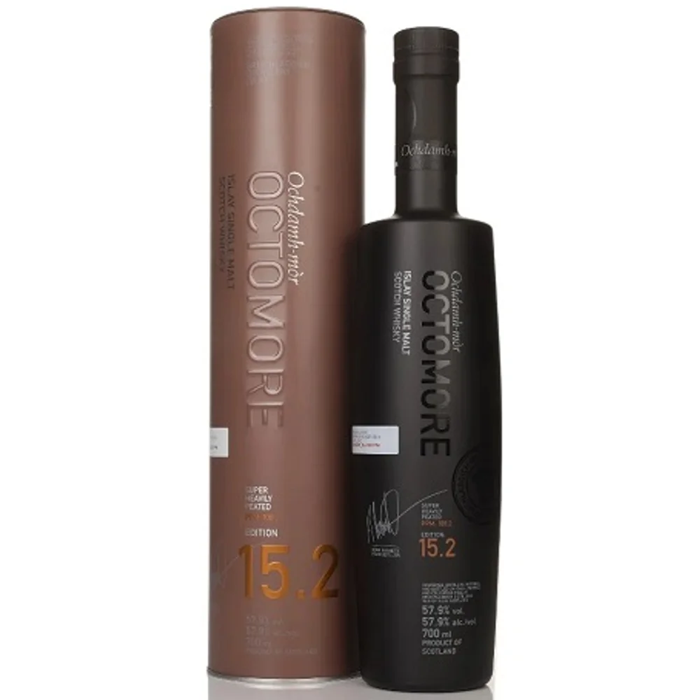 Botella de Octomore 15.2